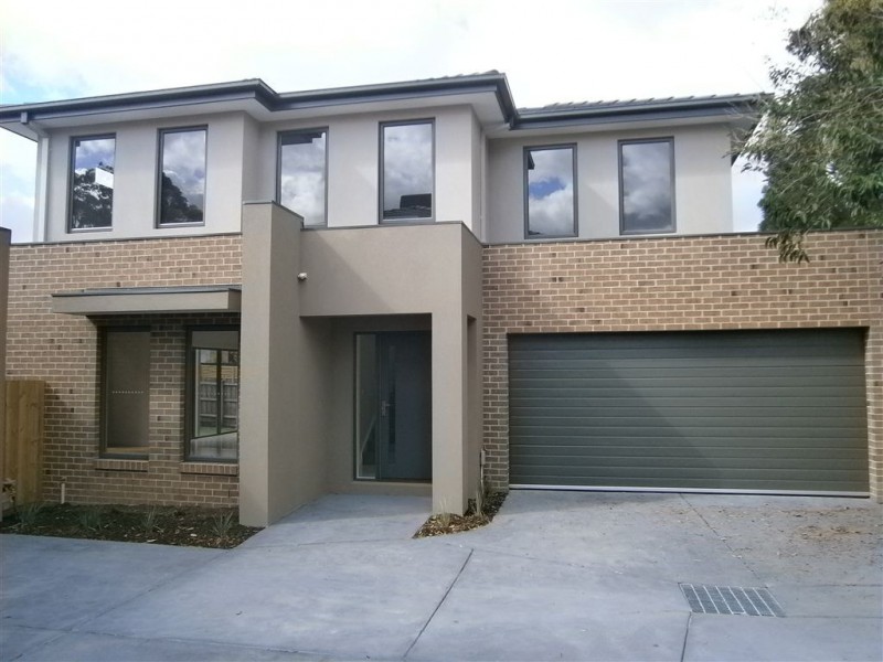 2/32 Kincumber Drive, Glen Waverley VIC 3150