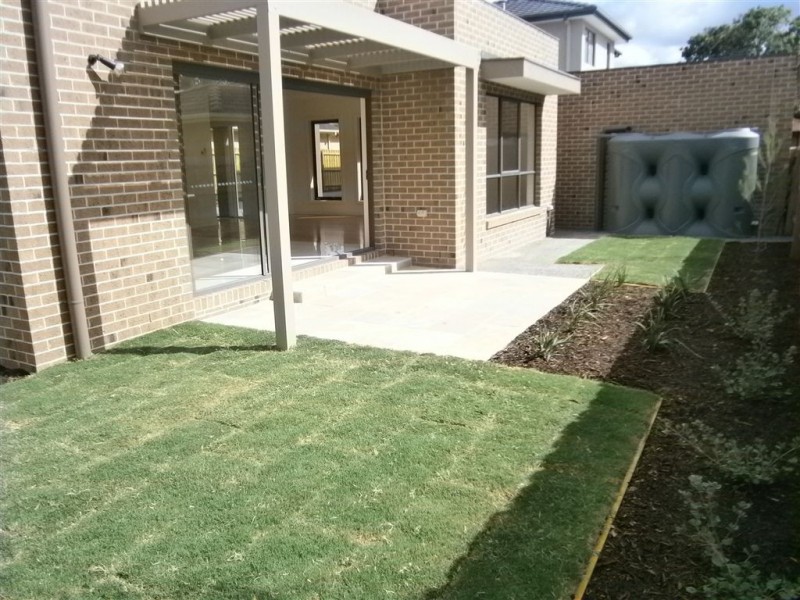 2/32 Kincumber Drive, Glen Waverley VIC 3150