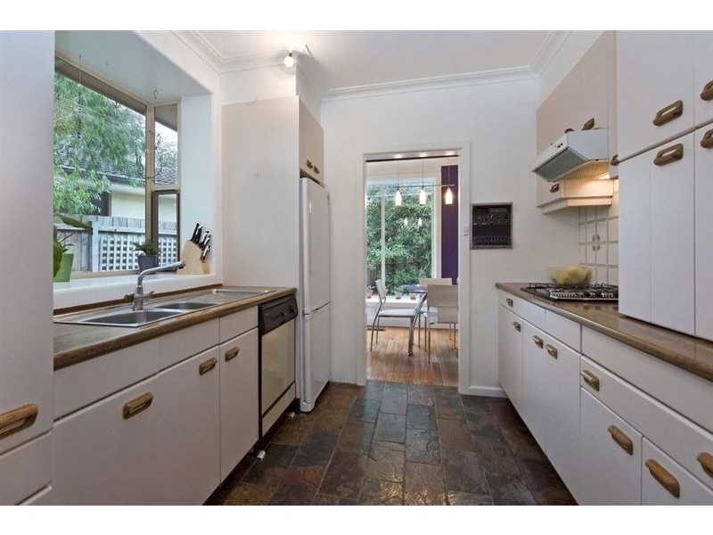 15 Kurrajong Ave, Glen Waverley VIC 3150