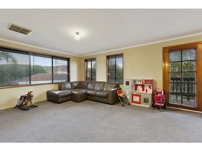 6 Hampshire Court, Rowville VIC 3178
