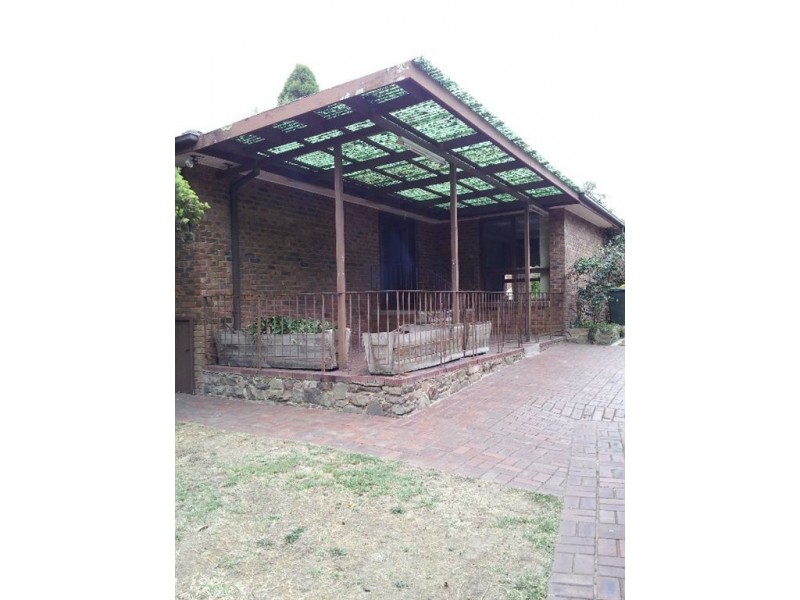 8 Bellini Avenue, Wheelers Hill VIC 3150