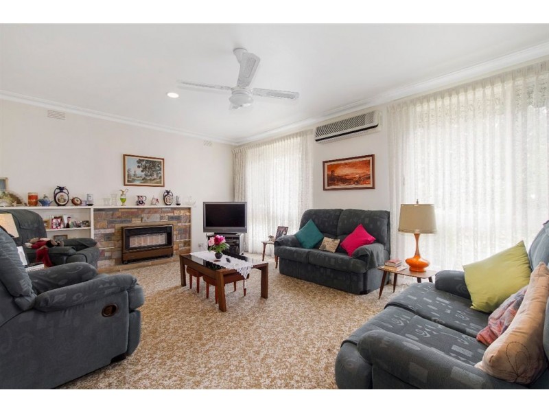 4 Brentwood Drive, Glen Waverley VIC 3150