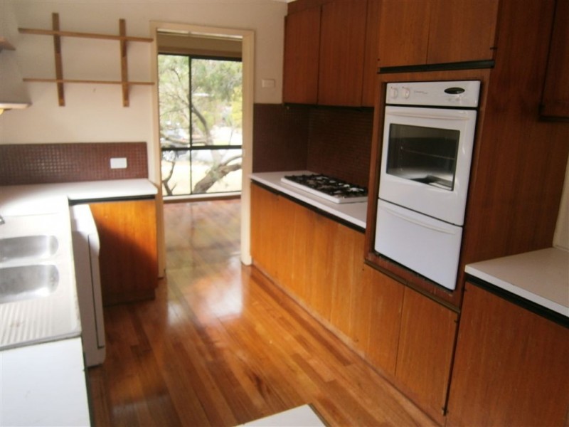 7 Vanessa Cres, Wheelers Hill VIC 3150