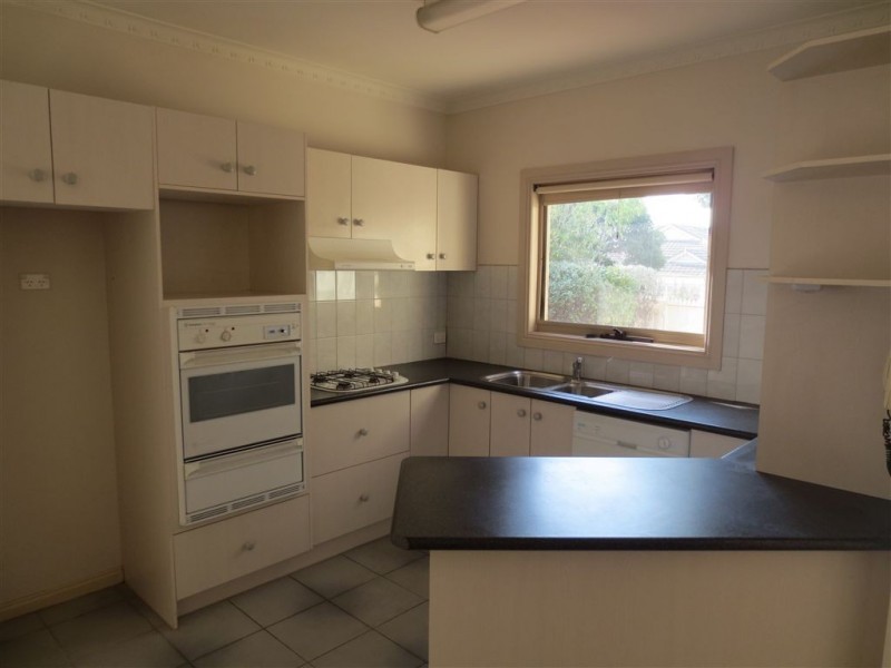 1/14 Ingram Avenue, Glen Waverley VIC 3150