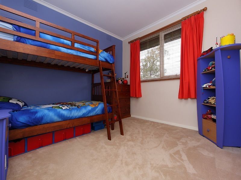 39 Threadbow Cres, Wheelers Hill VIC 3150