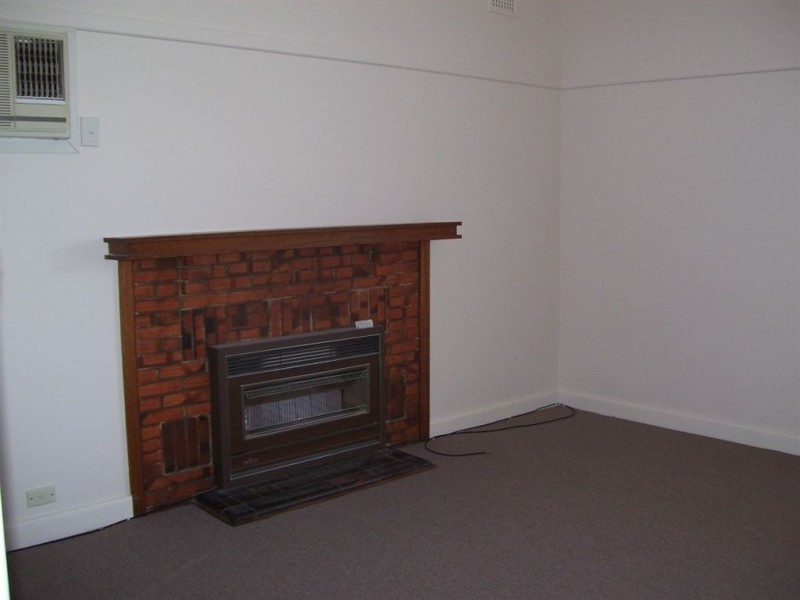 15 Woodstock Road, Mount Waverley VIC 3149