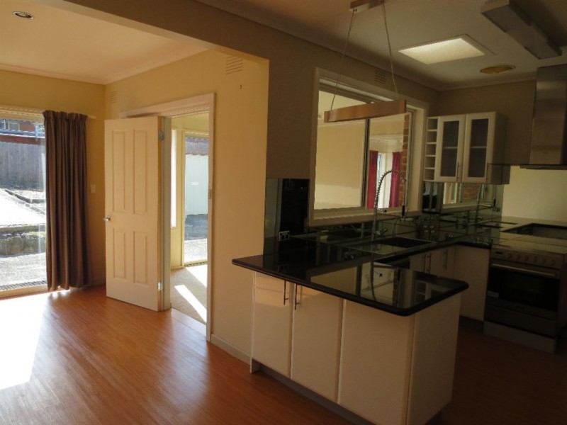 5 Grace Street, Glen Waverley VIC 3150