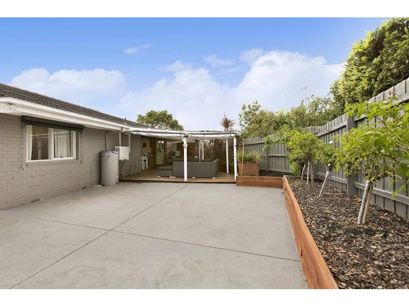 32 Monash Drive, Mulgrave VIC 3170