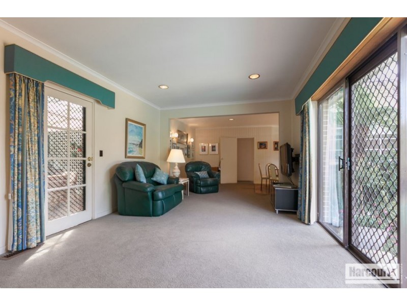 6 Koonalda Avenue, Glen Waverley VIC 3150