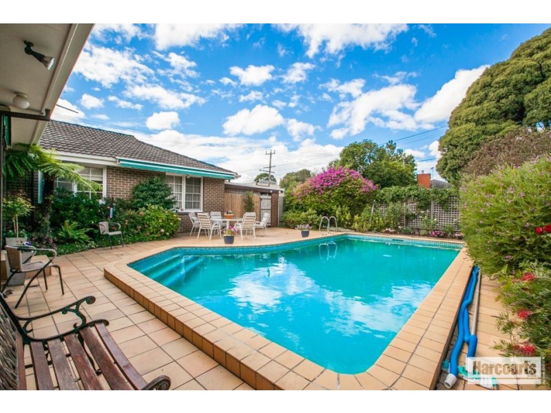 6 Koonalda Avenue, Glen Waverley VIC 3150