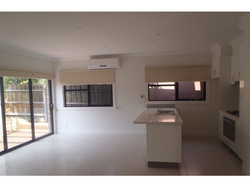 1/3 Salisbury Court, Glen Waverley VIC 3150