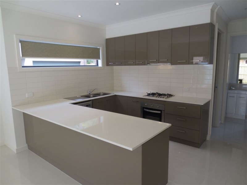 1/32 Kincumber Drive, Glen Waverley VIC 3150