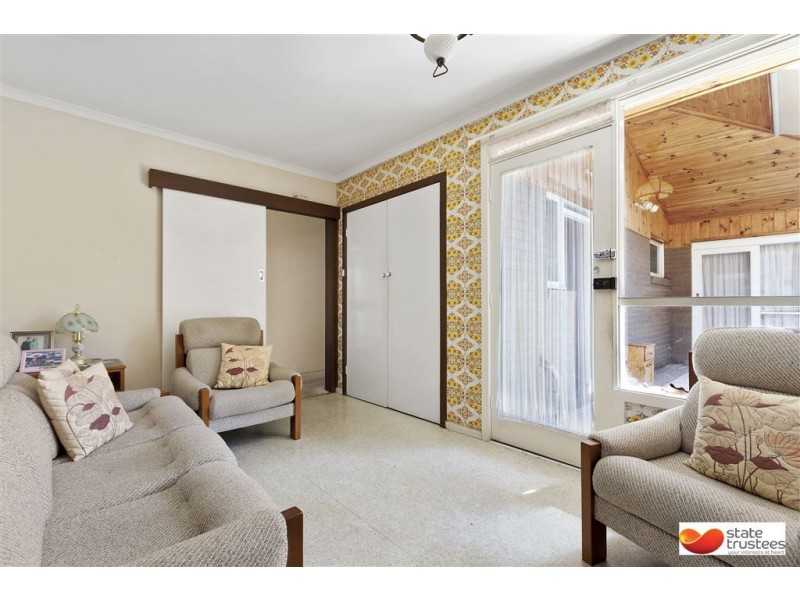 43 Brentwood Drive, Glen Waverley VIC 3150