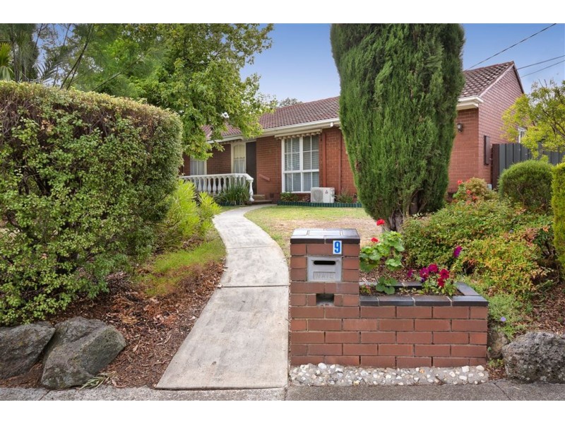 9 Ninevah Crescent, Wheelers Hill VIC 3150