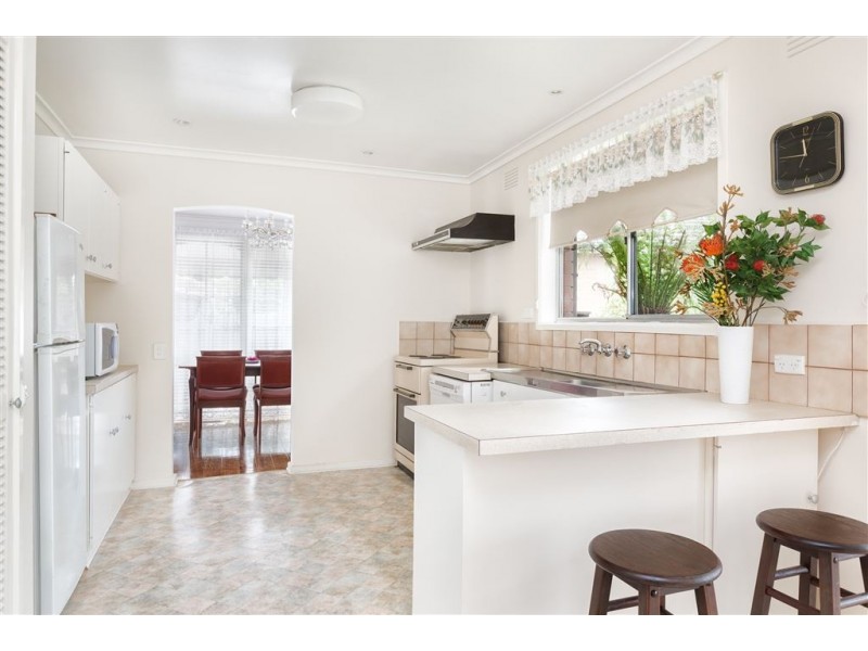 9 Ninevah Crescent, Wheelers Hill VIC 3150