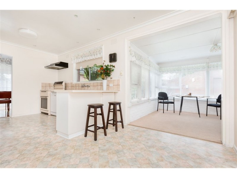 9 Ninevah Crescent, Wheelers Hill VIC 3150