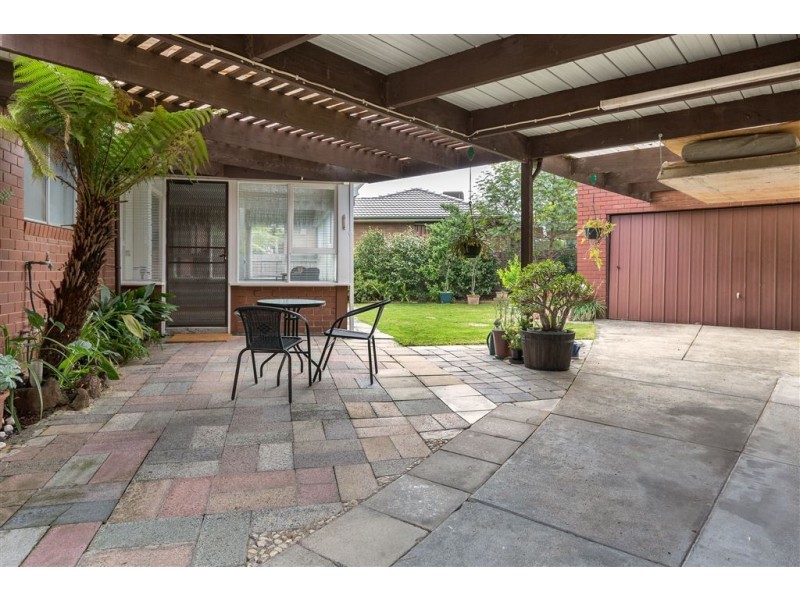 9 Ninevah Crescent, Wheelers Hill VIC 3150