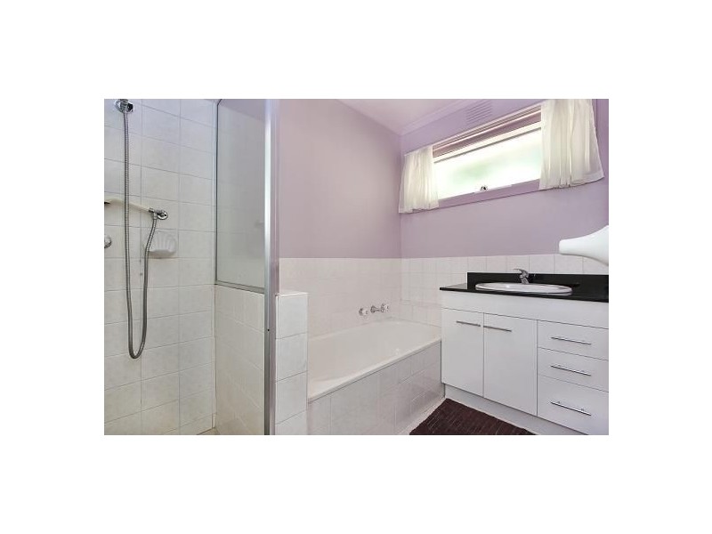 2/17 Walter Street, Glen Waverley VIC 3150