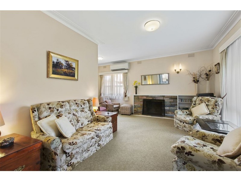 18 Fraser Street, Glen Waverley VIC 3150