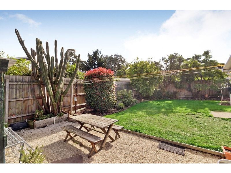 33 Threadbow Crescent, Wheelers Hill VIC 3150