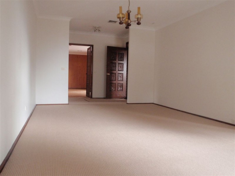 15 Homstead Close, Wheelers Hill VIC 3150