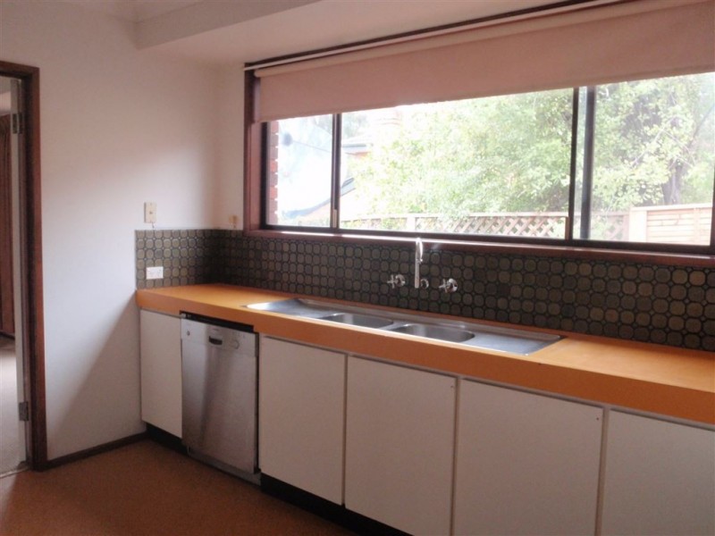 15 Homstead Close, Wheelers Hill VIC 3150