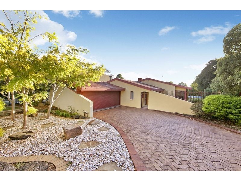 25 The Woodland, Wheelers Hill VIC 3150