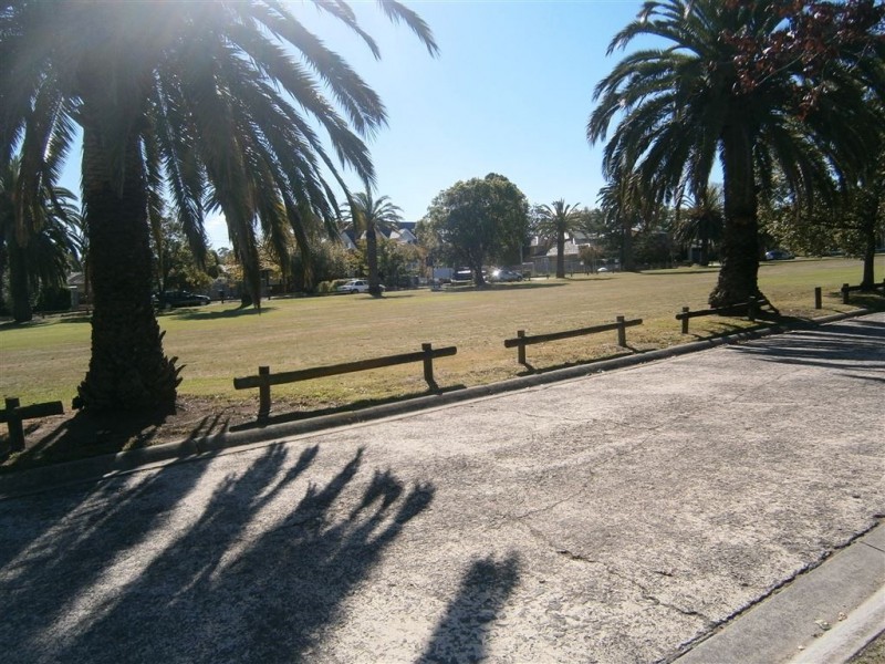 18 Sherwood Road, Mount Waverley VIC 3149