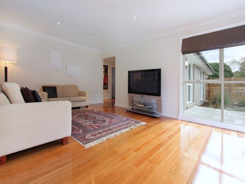 14 Nicholas Avenue, Glen Waverley VIC 3150