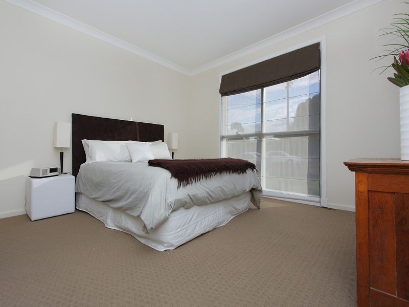 14 Nicholas Avenue, Glen Waverley VIC 3150