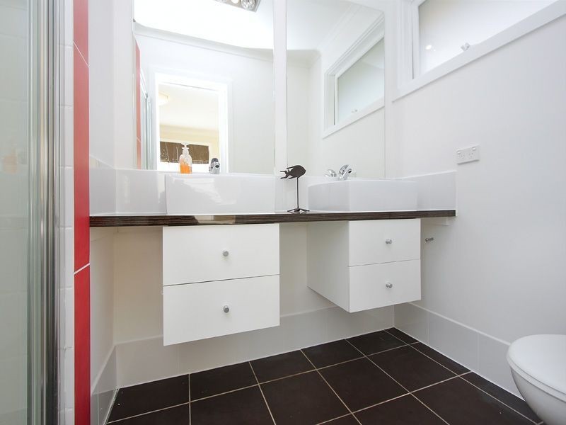 14 Nicholas Avenue, Glen Waverley VIC 3150