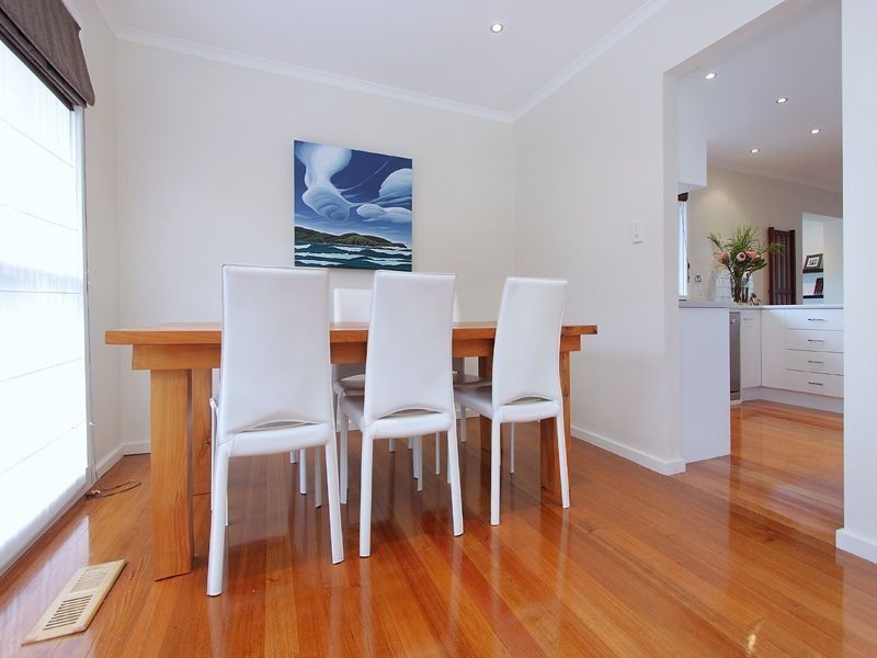 14 Nicholas Avenue, Glen Waverley VIC 3150