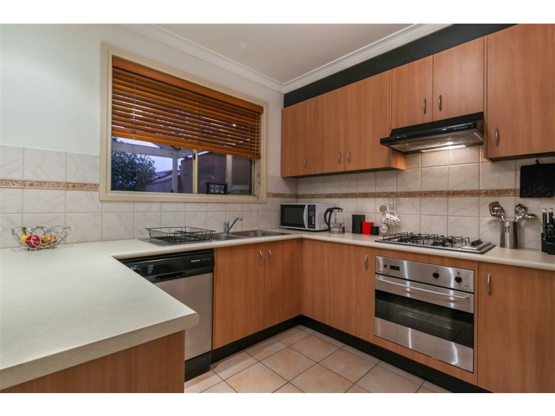 1/5 Netherby Avenue, Wheelers Hill VIC 3150