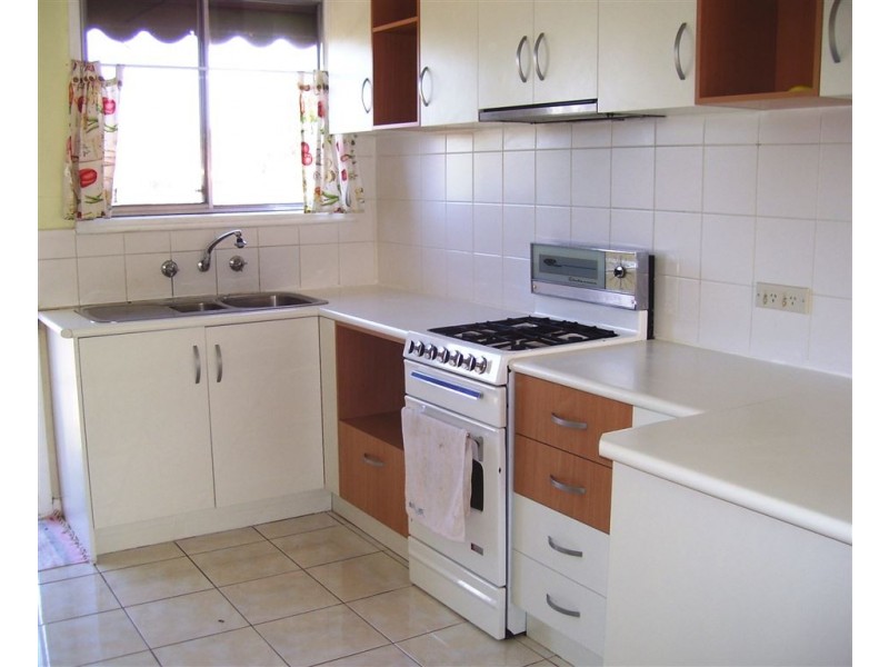 2/33 Grenfell Road, Mount Waverley VIC 3149