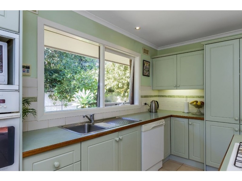 2 Timmins Court, Wheelers Hill VIC 3150