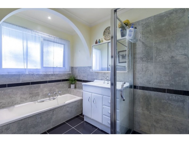 2 Timmins Court, Wheelers Hill VIC 3150