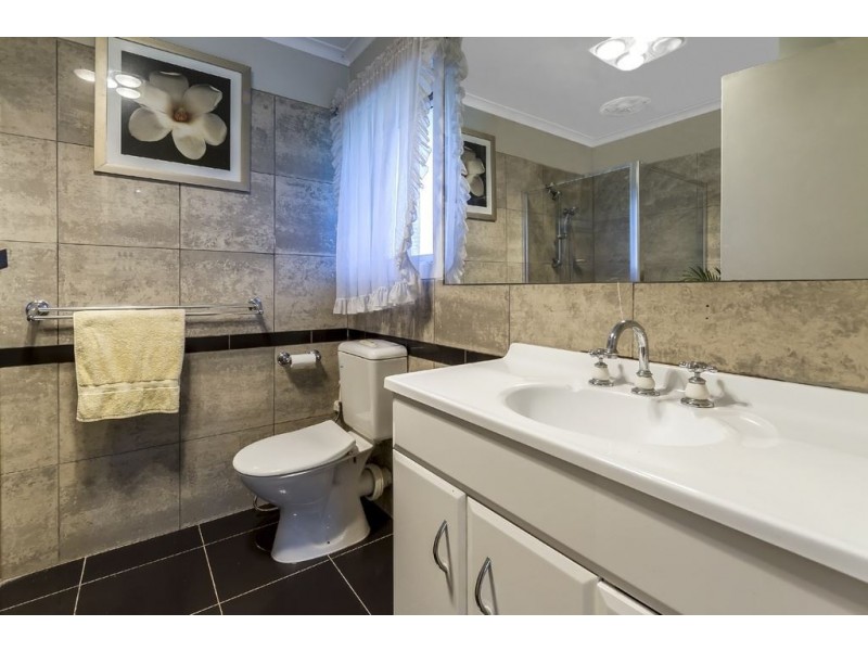 2 Timmins Court, Wheelers Hill VIC 3150