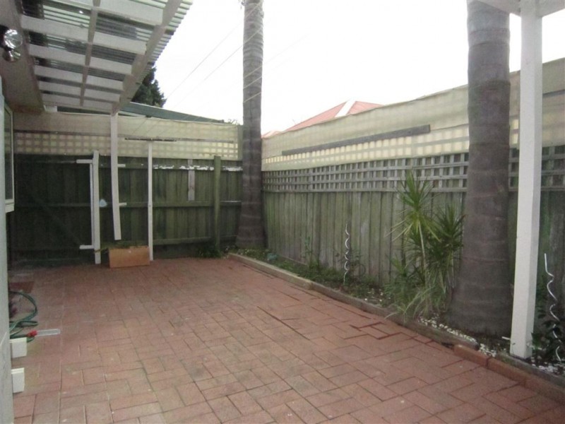 1/9 Wolseley Avenue, Glen Waverley VIC 3150