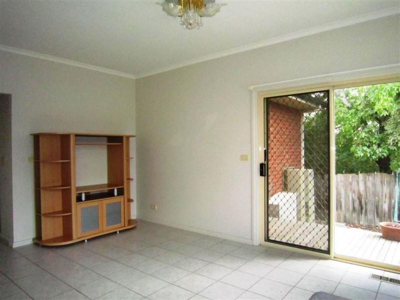 2/11 Wilson Road, Glen Waverley VIC 3150