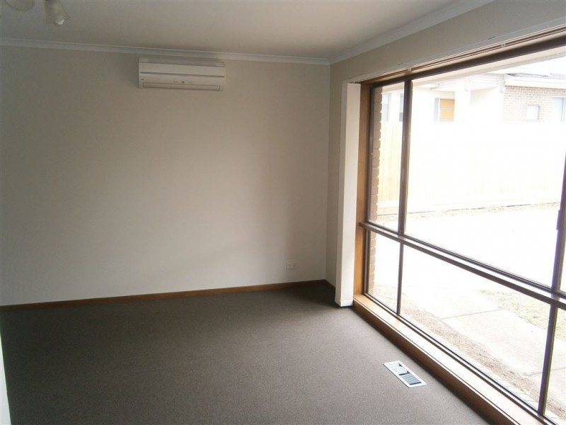 2/14 Chivers Avenue, Glen Waverley VIC 3150