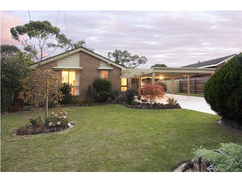 16 Chapman Boulevard, Glen Waverley VIC 3150
