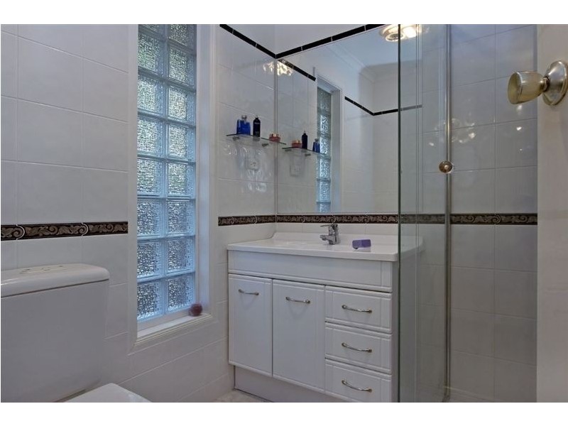 16 Chapman Boulevard, Glen Waverley VIC 3150