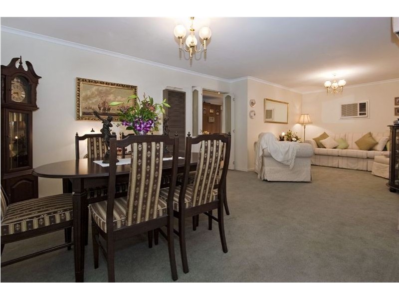 16 Chapman Boulevard, Glen Waverley VIC 3150