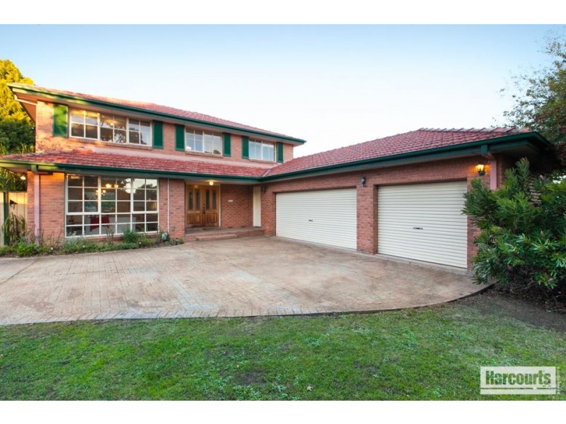 15 Lascelle Drive, Vermont South VIC 3133