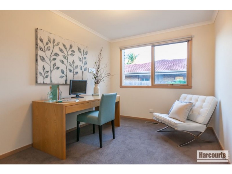 15 Lascelle Drive, Vermont South VIC 3133