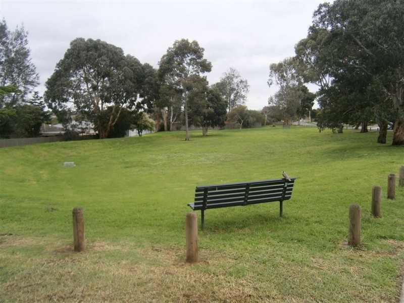 7 Ballara Avenue, Glen Waverley VIC 3150