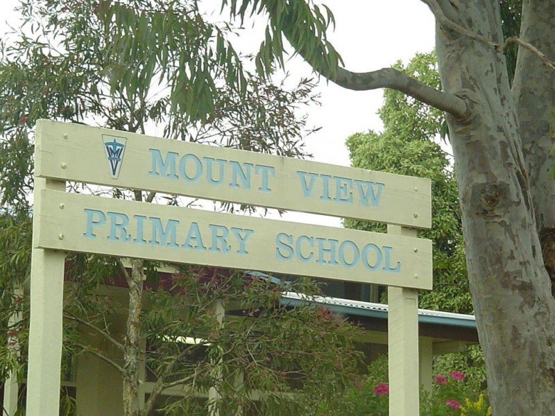 1/9 Newton Grove, Glen Waverley VIC 3150