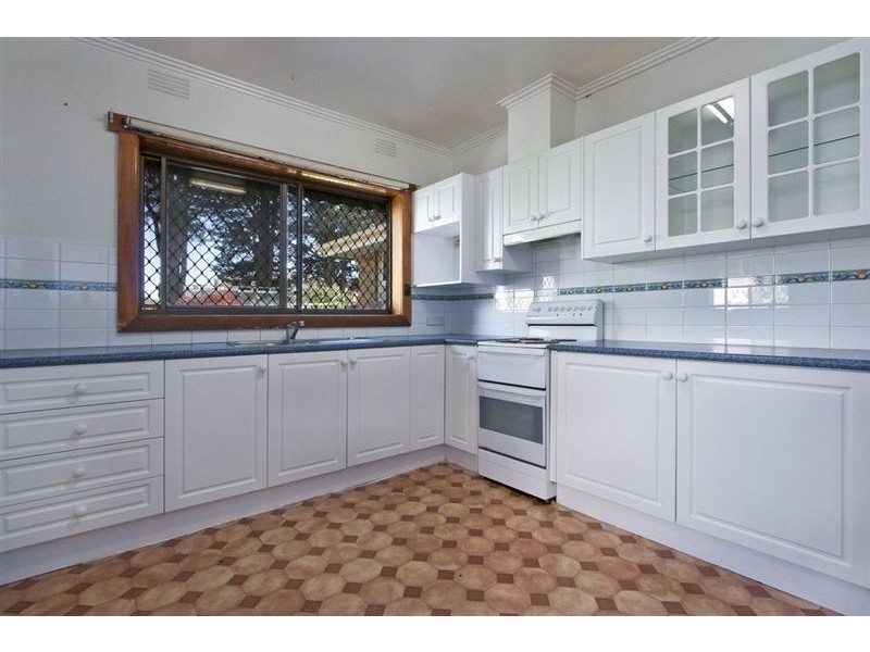 17 Kinnoull Grove, Glen Waverley VIC 3150