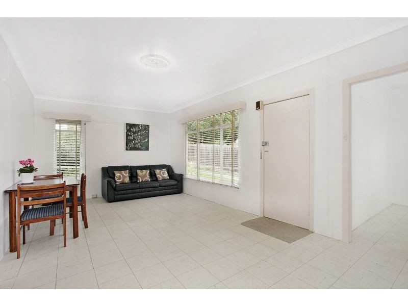 5 Binalong Avenue, Chadstone VIC 3148