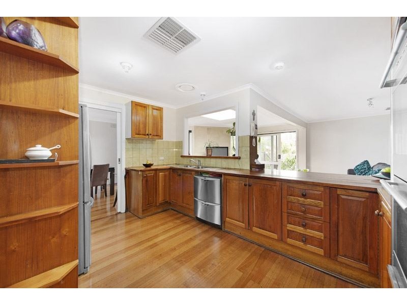 6 Leon Street, Wheelers Hill VIC 3150